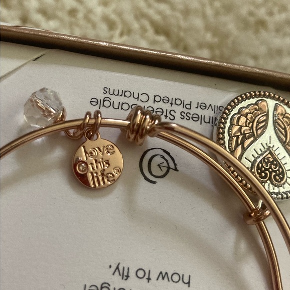 NWT Friends/Angels rose tone charm bangle - Picture 10 of 13